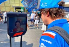 F1-GP de France: riders are met by connected robots in Ukraine and in a Paris hospital