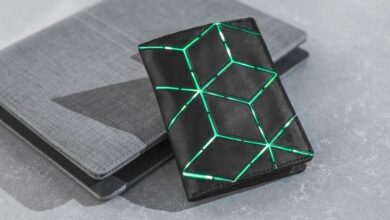 The Big Debate About Cryptocurrency: Store Cryptocurrency with an Exchange or Wallet?