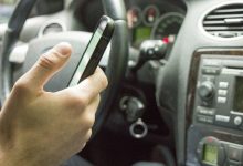 While driving, he checked a mobile phone in Cana, he had marijuana and a lot of money.